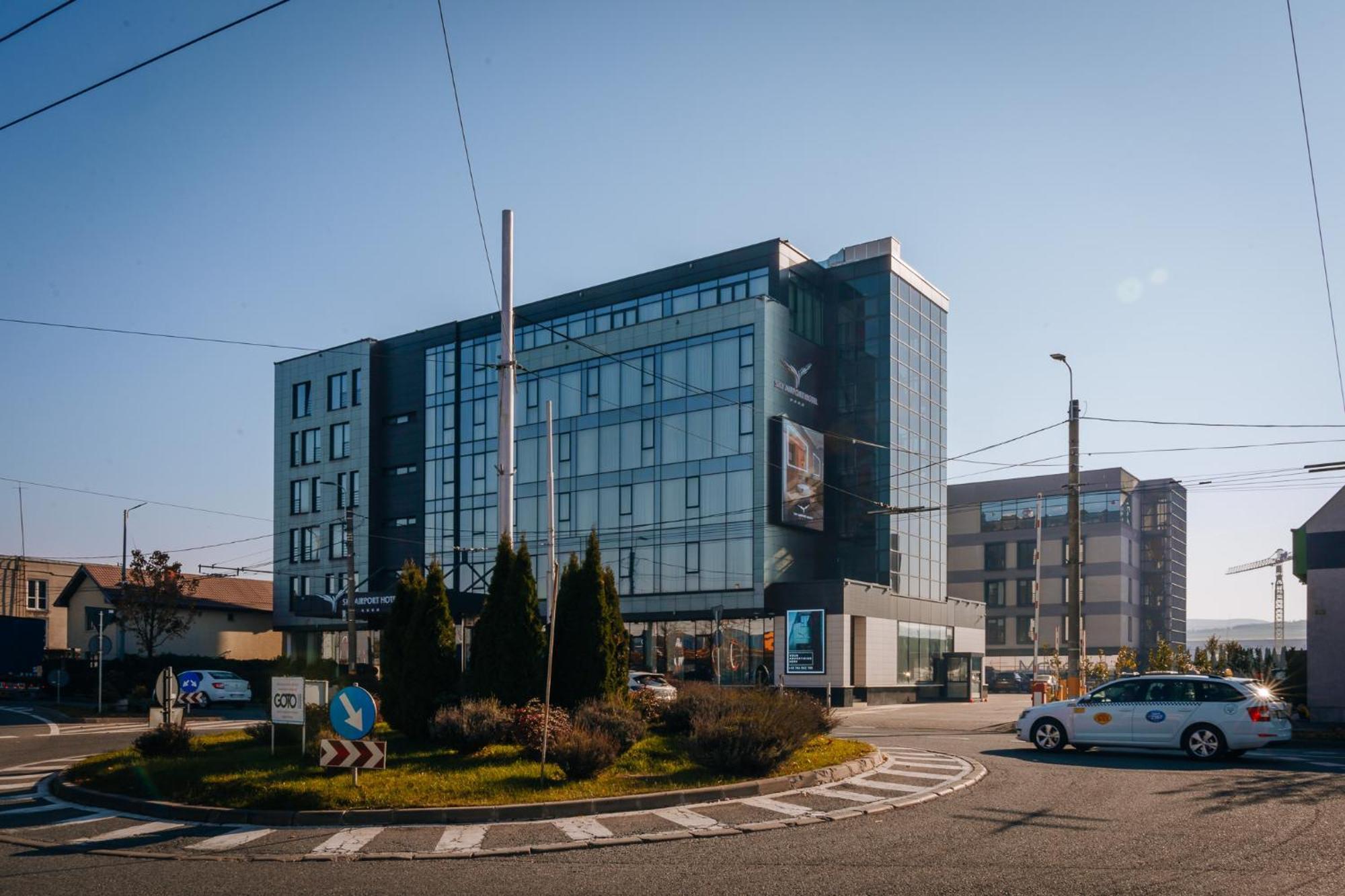 Sky Airport Hotel Cluj-Napoca Exterior photo
